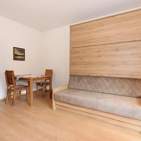 Apartment Roemerhof-3 By Interhome